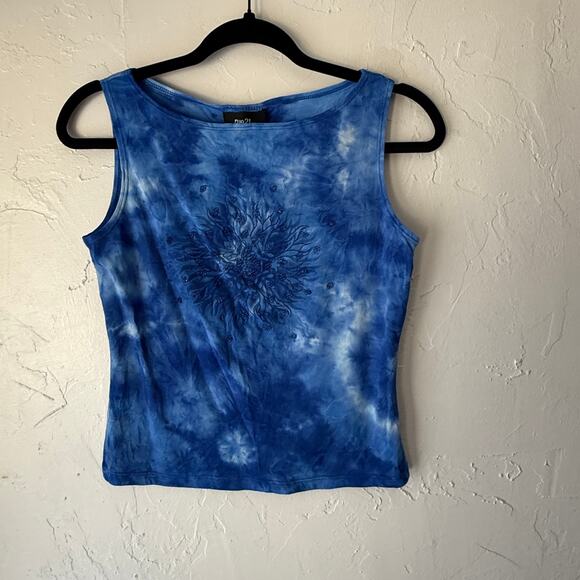 Rue21 Y2K Tie Dye Tank Top M Blue Sunburst Whimsigoth Charmed Vibes USA - Picture 2 of 6